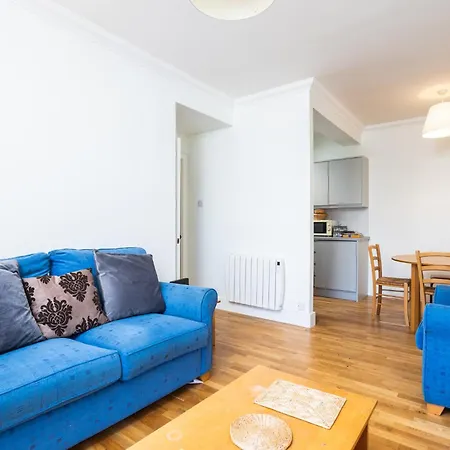 Lägenhet Flat W/ Balcony & Canal View - 4min To Station