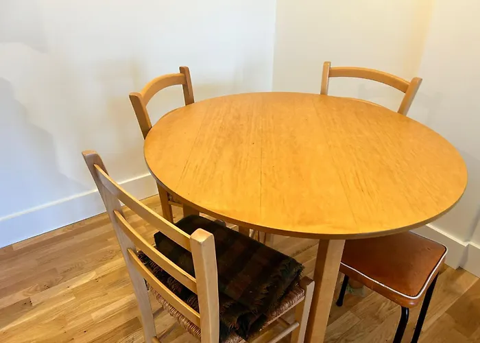 Flat W/ Balcony & Canal View - 4min To Station Appartement Dublin