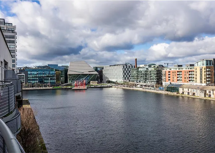 Appartement Flat W/ Balcony & Canal View - 4min To Station *