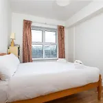 Flat W/ Balcony & Canal View - 4min To Station * Dublin